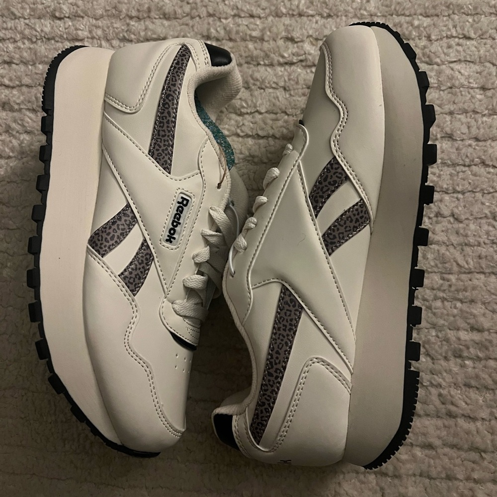 Reebok Cream and Black Patterned Sneakers